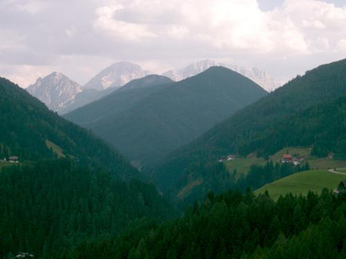 Der ertse Blick auf das Felsmassiv der Dolomiten!